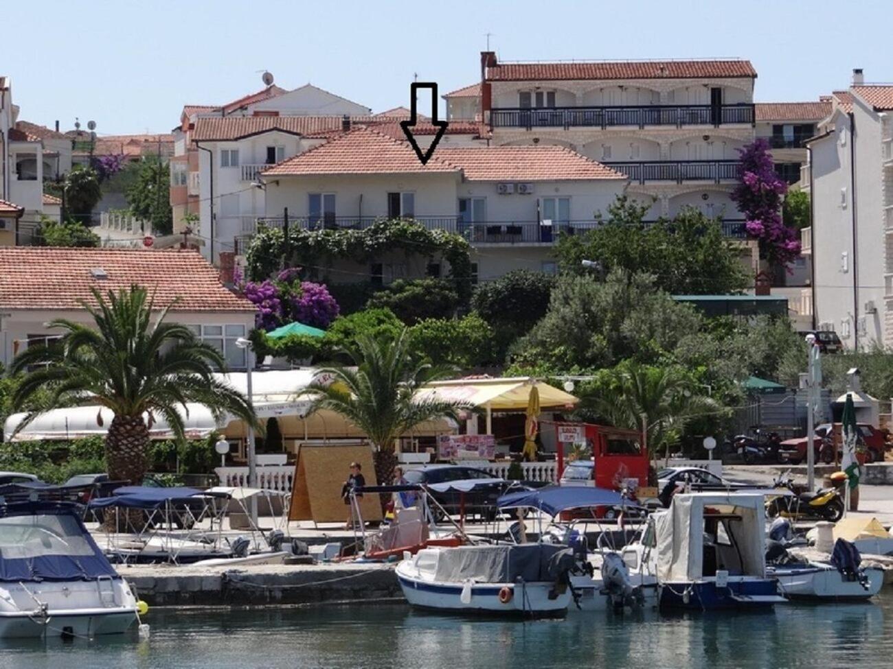 Apartment Mara Trogir Exterior photo