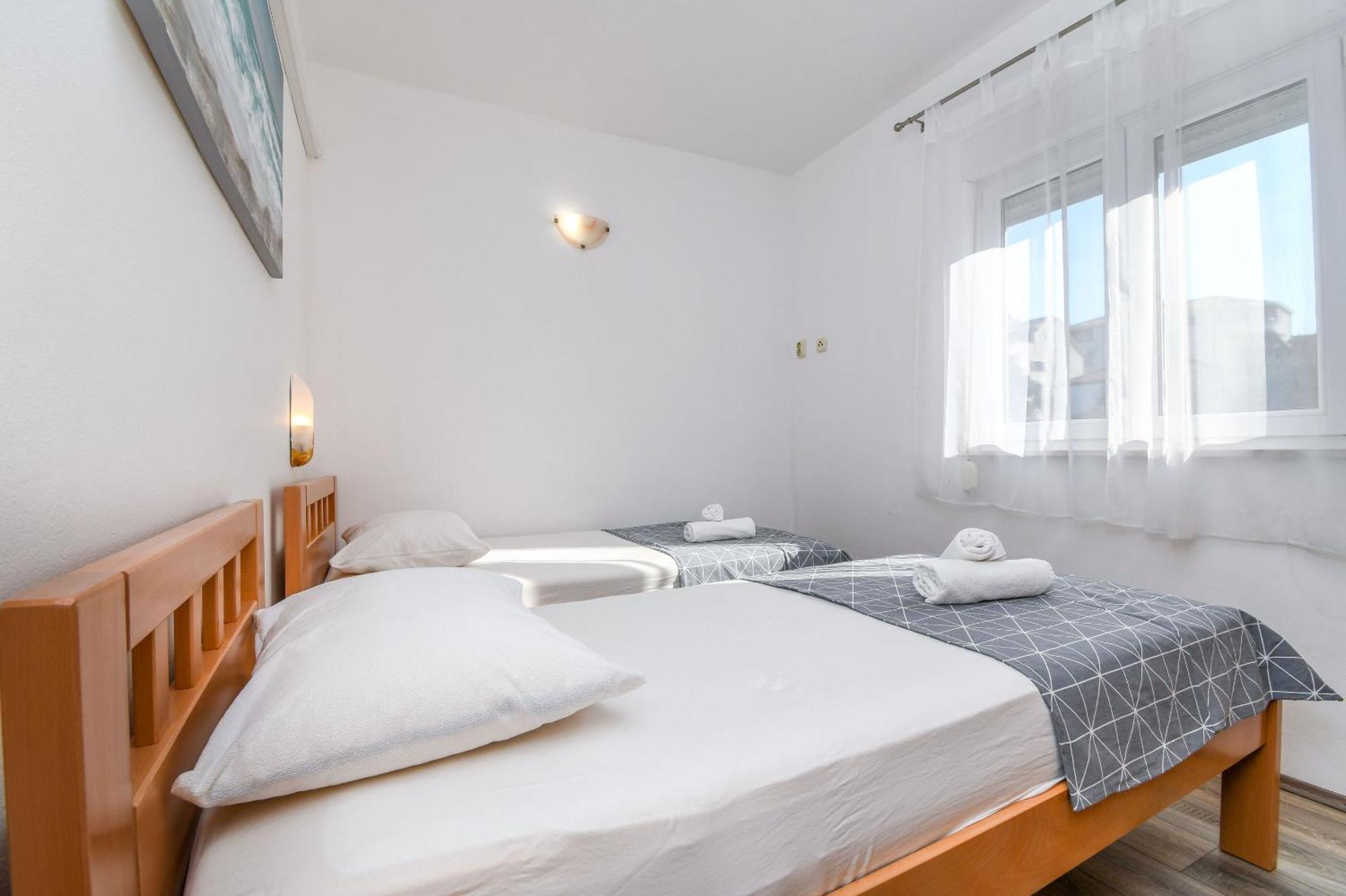 Apartment Mara Trogir Exterior photo