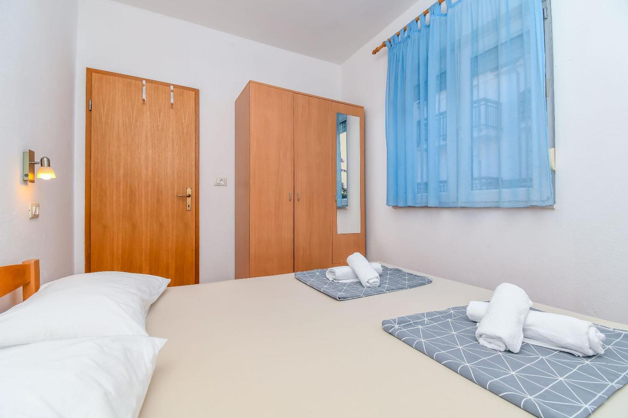 Apartment Mara Trogir Exterior photo