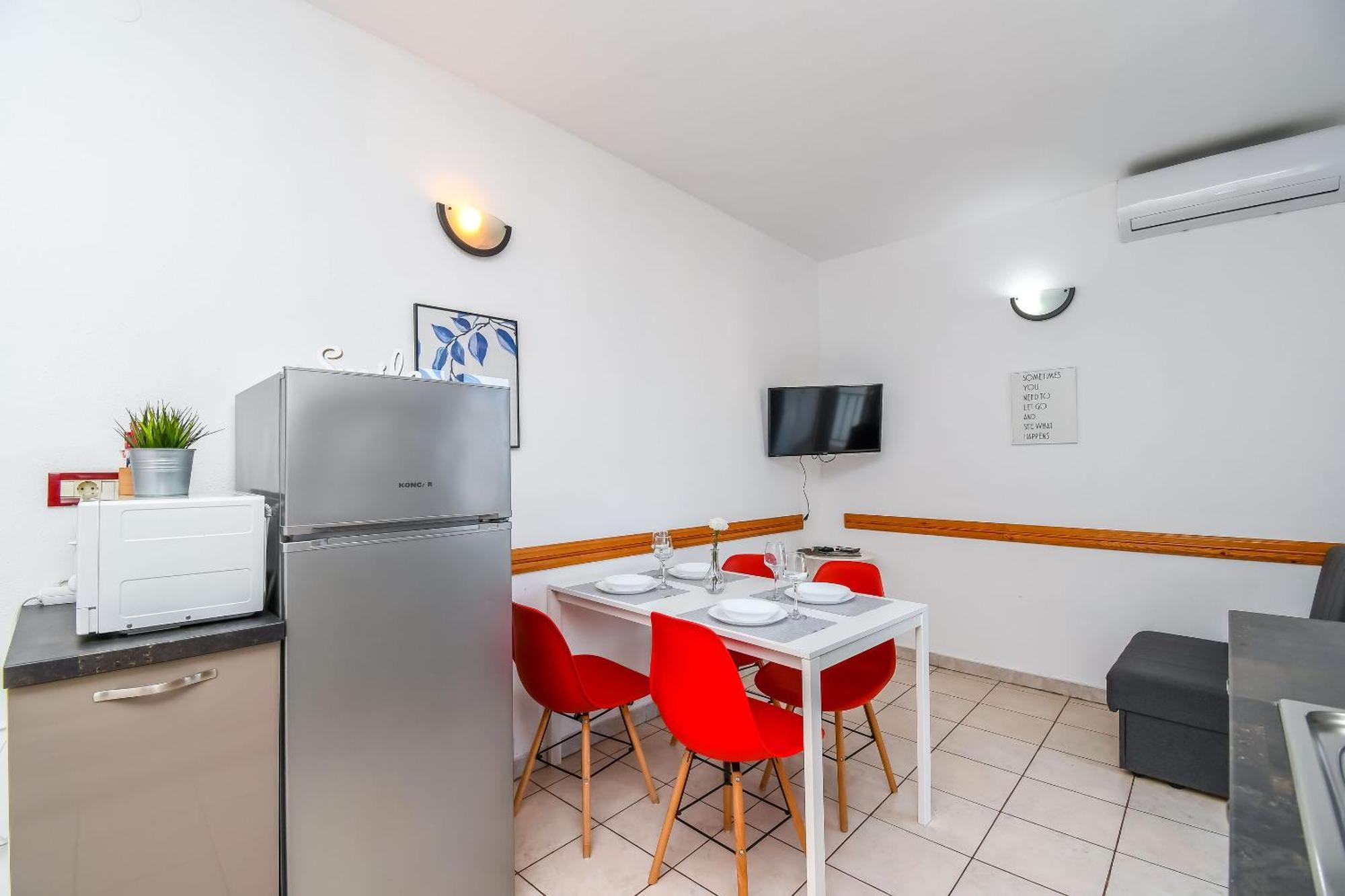 Apartment Mara Trogir Exterior photo